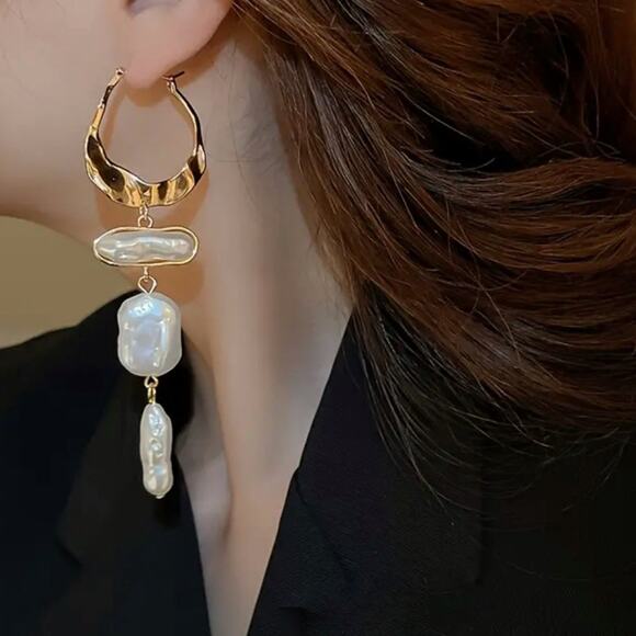 NEW NORDSTROM 18kt Gold Plated Pearl Bead Vintage Drop Hoop Earrings Jewelry - Picture 10 of 16